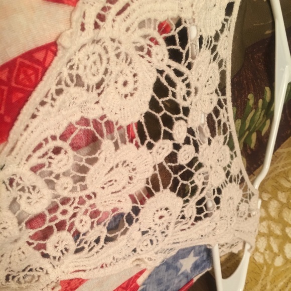 Adorable American flag tank top with lace back - Picture 3 of 4